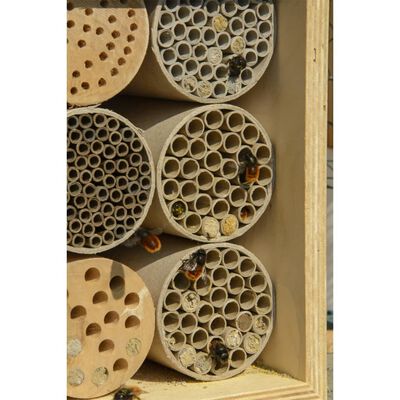 LUXUS-INSEKTENHOTELS Bee House with Paper Sleeves and Holes