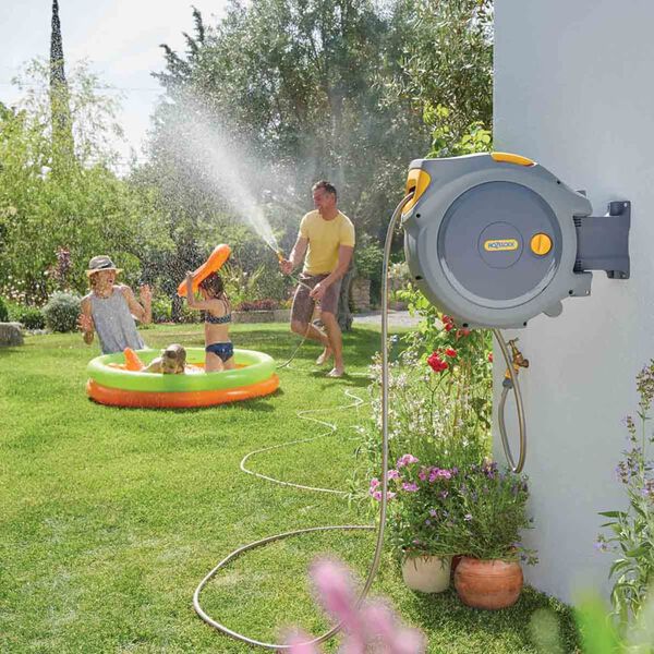 Hozelock Wall Mounted Hose Reel with 30 m Hose Auto Reel