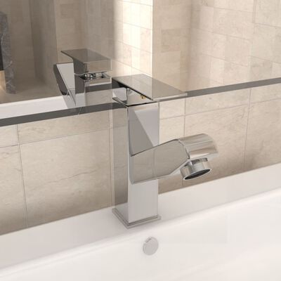 vidaXL Bathroom Basin Faucet with Pull-out Function Chromed Finish 157x172 mm