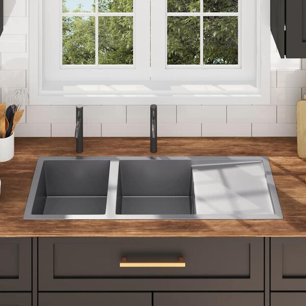 Showing Product Image 3 of 9
