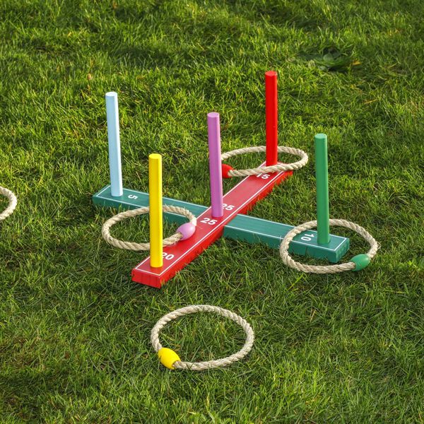 HI Outdoor Wooden Tossing Game