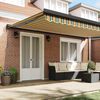 vidaXL Retractable Awning Green and yellow 500 x 300 cm Fabric, Metal