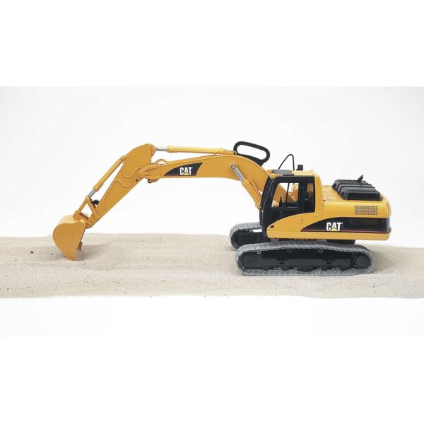 Bruder Excavator CAT 1:16 02438