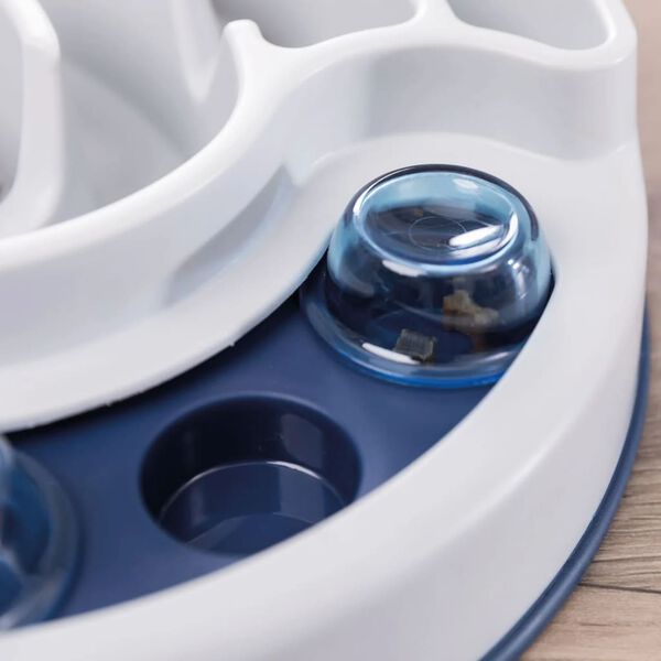 TRIXIE Dog Activity Slide & Feed Strategy Game