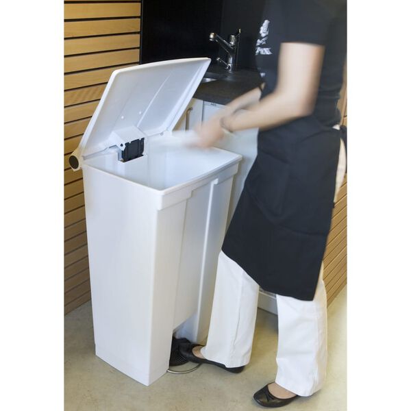 Rubbermaid Step-on Classic Container 87 L White