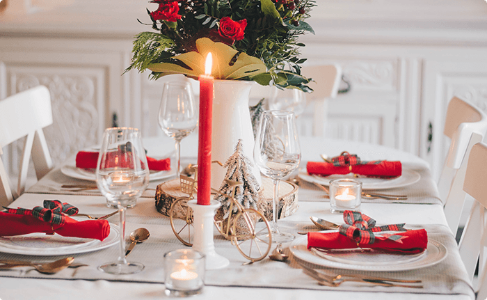 5 ways to style a Christmas dinner blog post